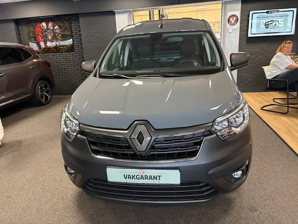 Renault Express 1.3 TCe 100 Comfort uit 2022, foto 2