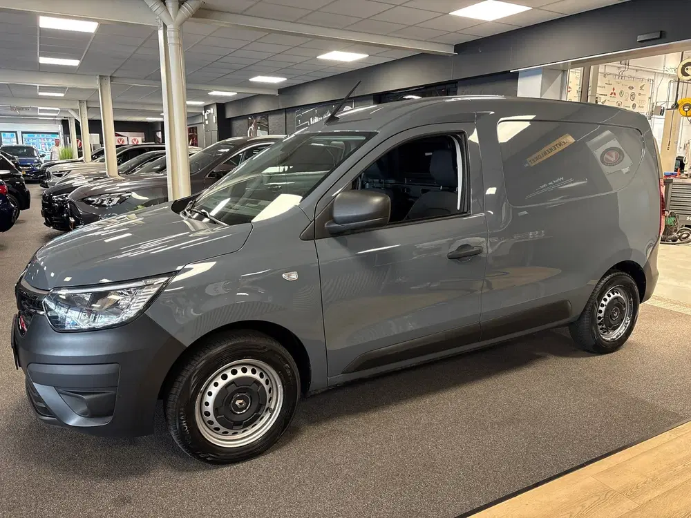 Renault Express 1.3 TCe 100 Comfort uit 2022, foto 8