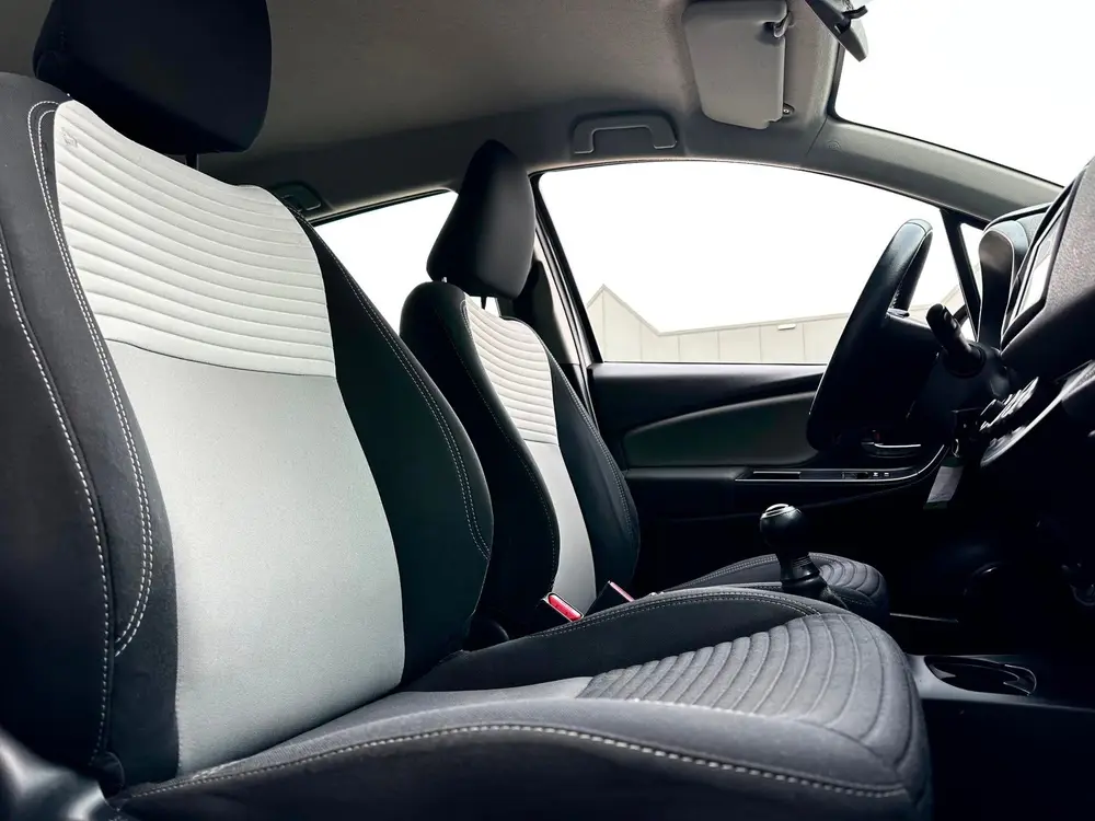 Toyota Yaris 1.0 VVT-i Connect | Camera | Navi | CarPlay | N uit 2019, foto 10