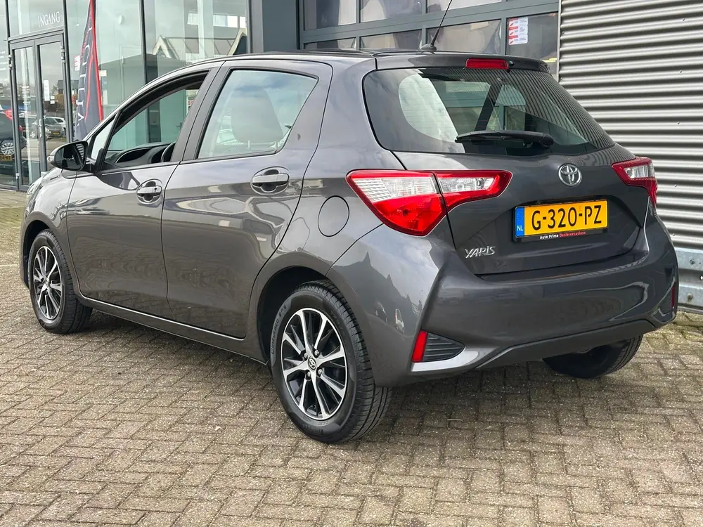 Toyota Yaris 1.0 VVT-i Connect | Camera | Navi | CarPlay | N uit 2019, foto 16
