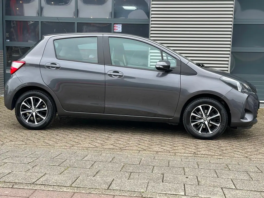 Toyota Yaris 1.0 VVT-i Connect | Camera | Navi | CarPlay | N uit 2019, foto 18