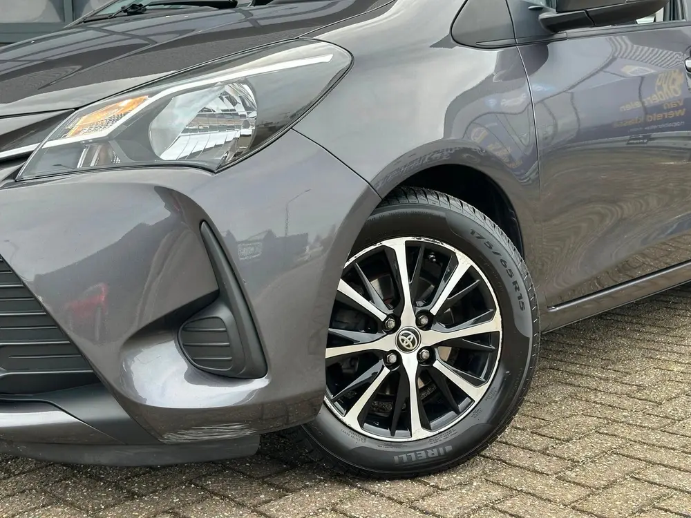 Toyota Yaris 1.0 VVT-i Connect | Camera | Navi | CarPlay | N uit 2019, foto 2