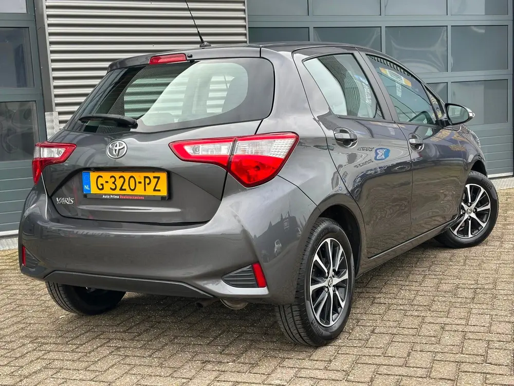 Toyota Yaris 1.0 VVT-i Connect | Camera | Navi | CarPlay | N uit 2019, foto 3
