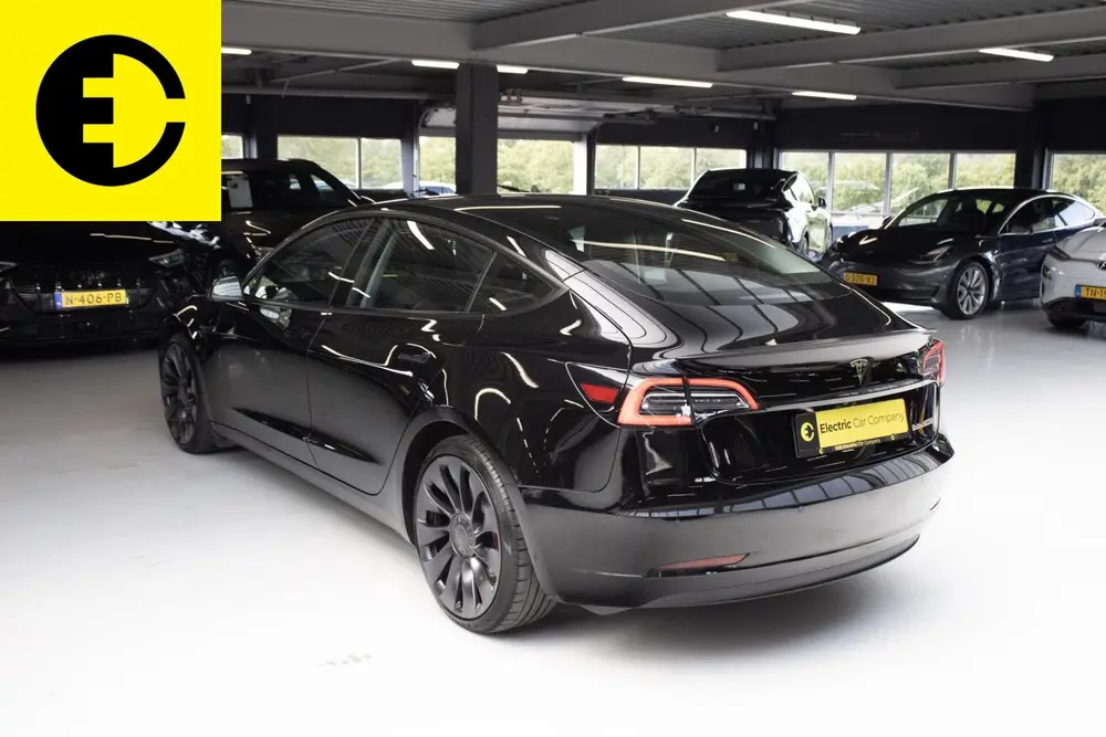 Tesla Model 3 Performance AWD 75 kWh uit 2021, foto 17