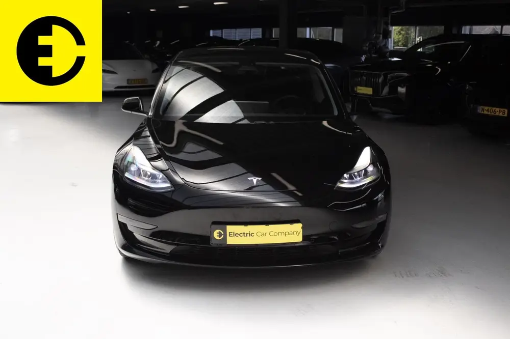 Tesla Model 3 Performance AWD 75 kWh uit 2021, foto 9