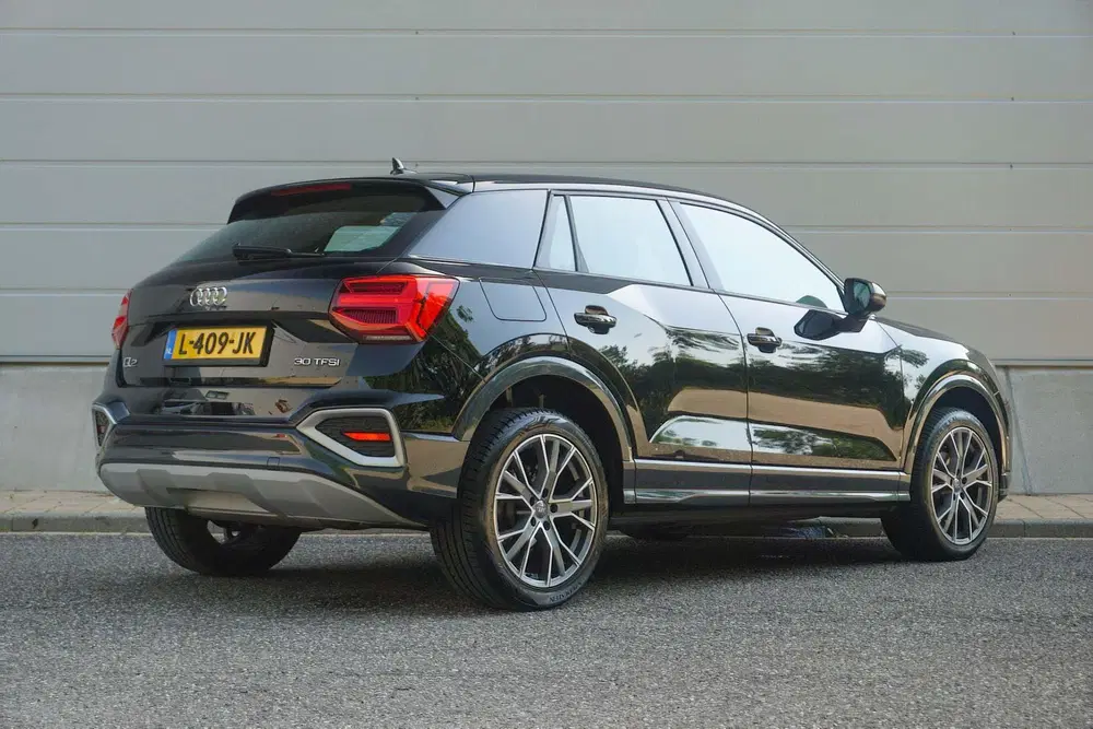 Audi Q2 30 TFSI 110pk Business Edition uit 2021, foto 2