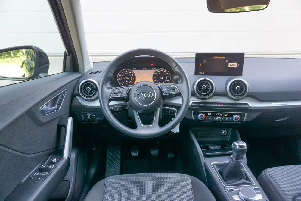 Audi Q2 30 TFSI 110pk Business Edition uit 2021, foto 20