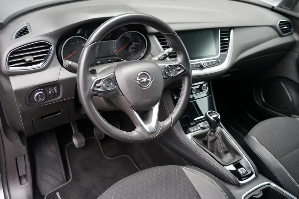 Opel Grandland X 1.2 Turbo Innovation uit 2019, foto 18