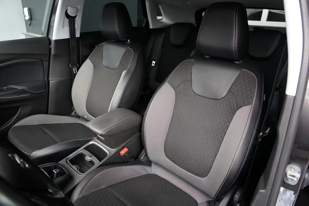 Opel Grandland X 1.2 Turbo Innovation uit 2019, foto 5