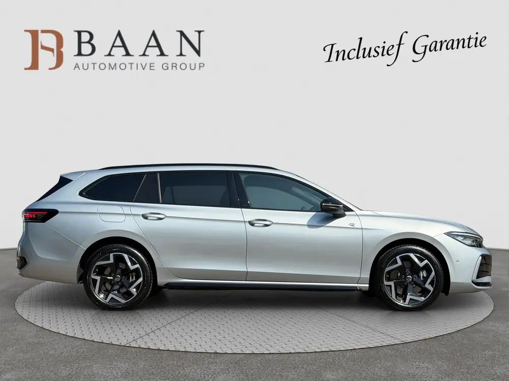 Volkswagen Passat Variant 1.5 eHybrid R-Line Edition|Full Op uit 2025, foto 7