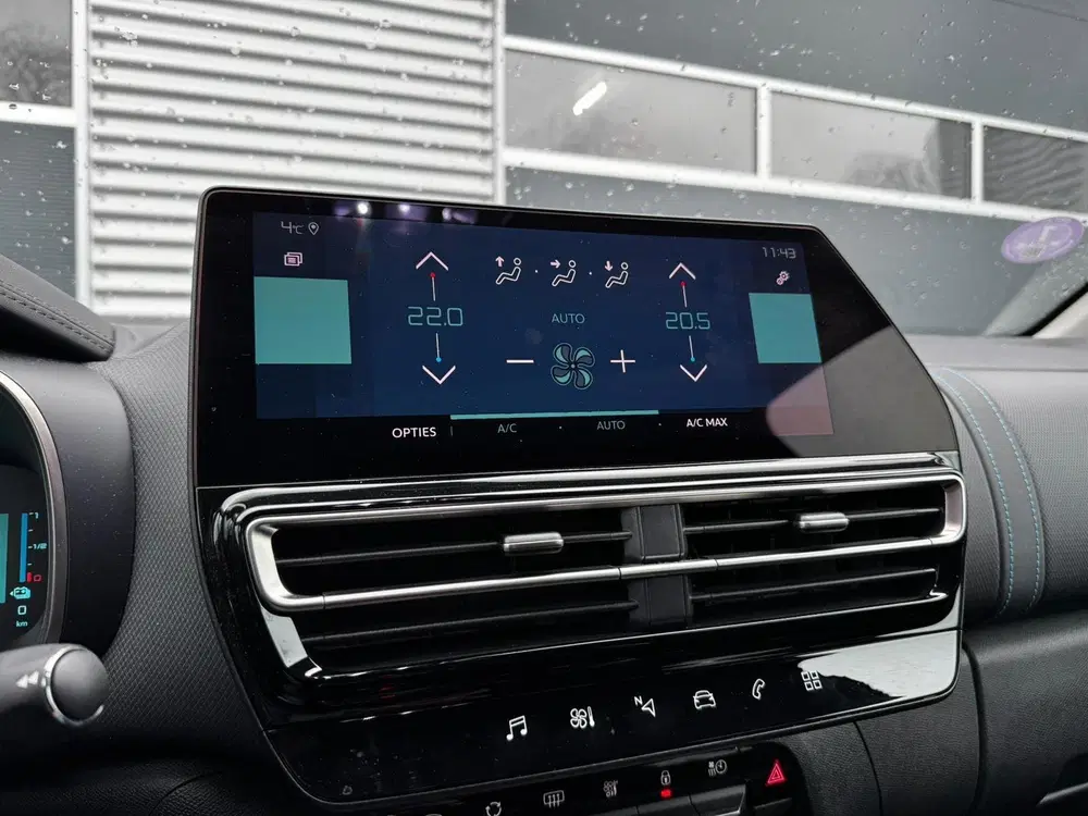 Citroën C5 Aircross Citroen C5 Aircross 1.6 Plug-in Hybrid 225 uit 2023, foto 12