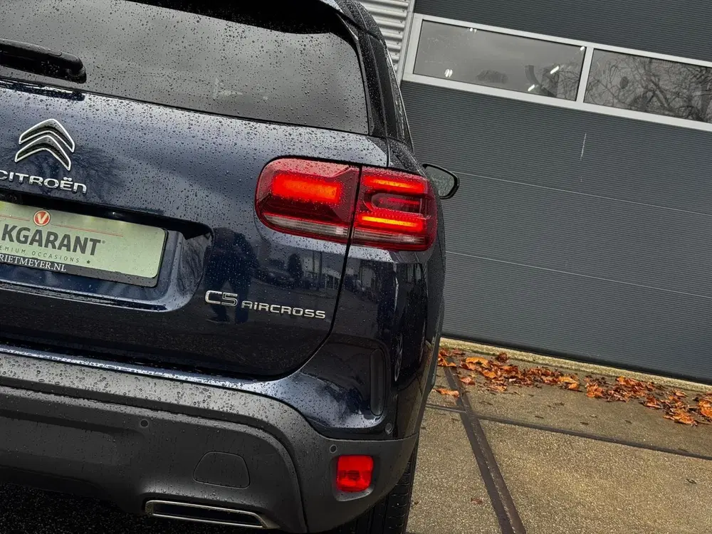 Citroën C5 Aircross Citroen C5 Aircross 1.6 Plug-in Hybrid 225 uit 2023, foto 17