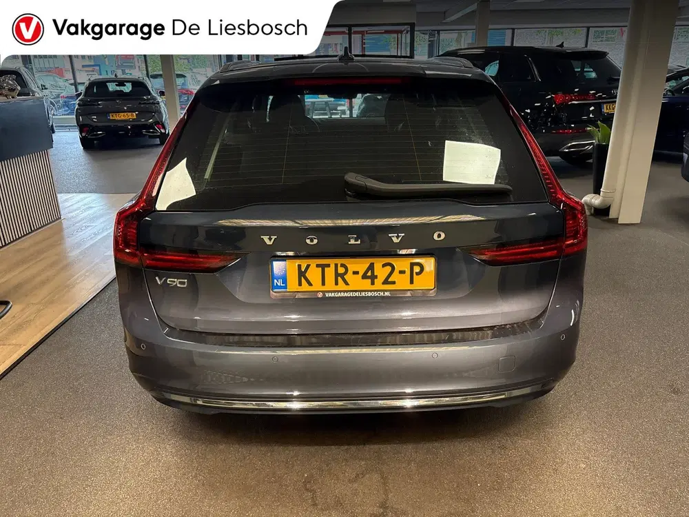 Volvo V90 2.0 T6 AWD R-Design uit 2021, foto 5