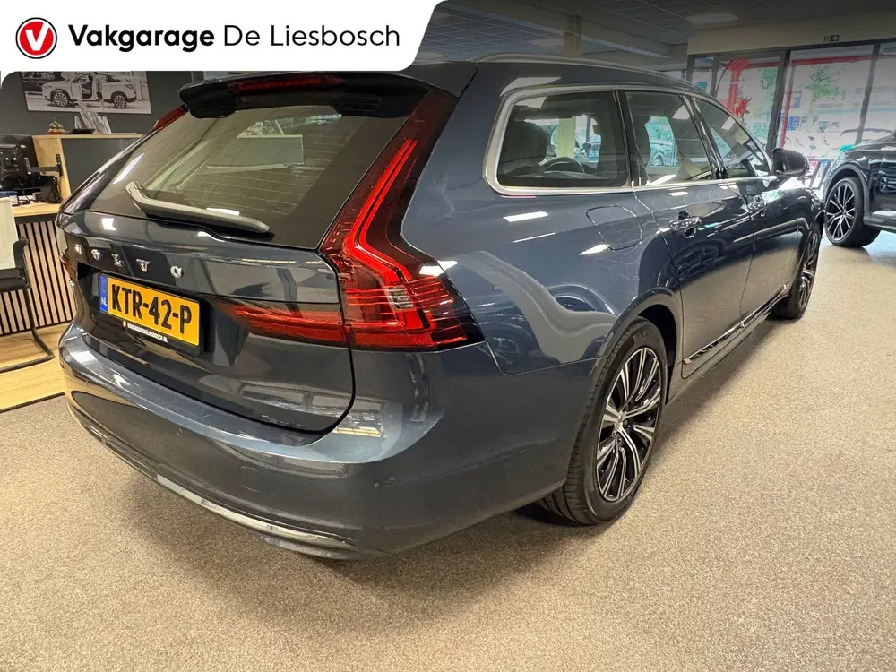 Volvo V90 2.0 T6 AWD R-Design uit 2021, foto 8