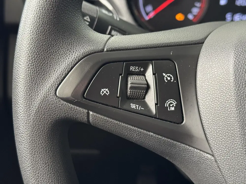 Opel Karl 1.0 Rocks Online Edition | Navigatie | Parkeersens uit 2019, foto 14
