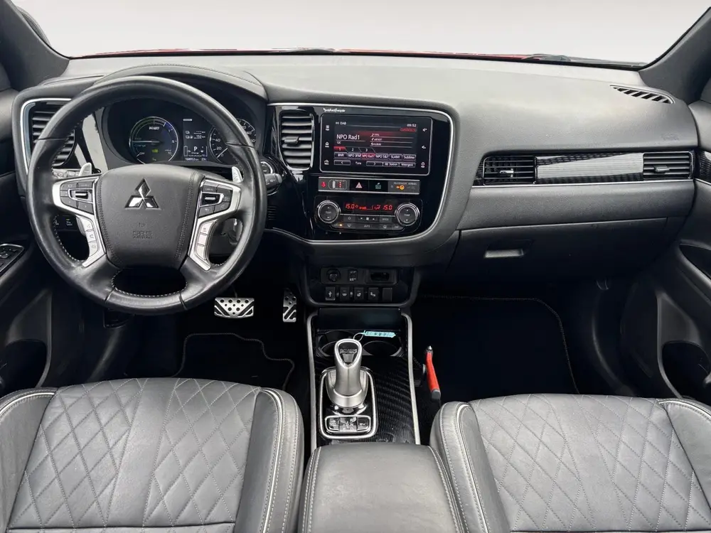 Mitsubishi Outlander 2.4 PHEV S-Edition | Schuif/kanteldak | uit 2019, foto 11