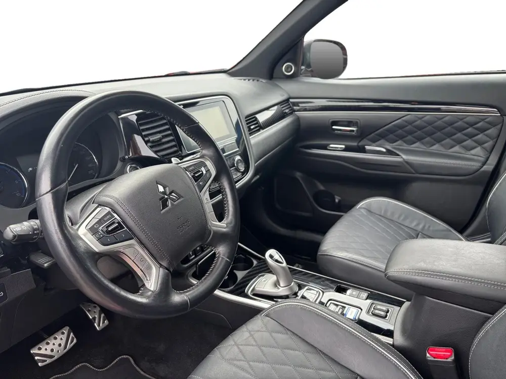 Mitsubishi Outlander 2.4 PHEV S-Edition | Schuif/kanteldak | uit 2019, foto 12