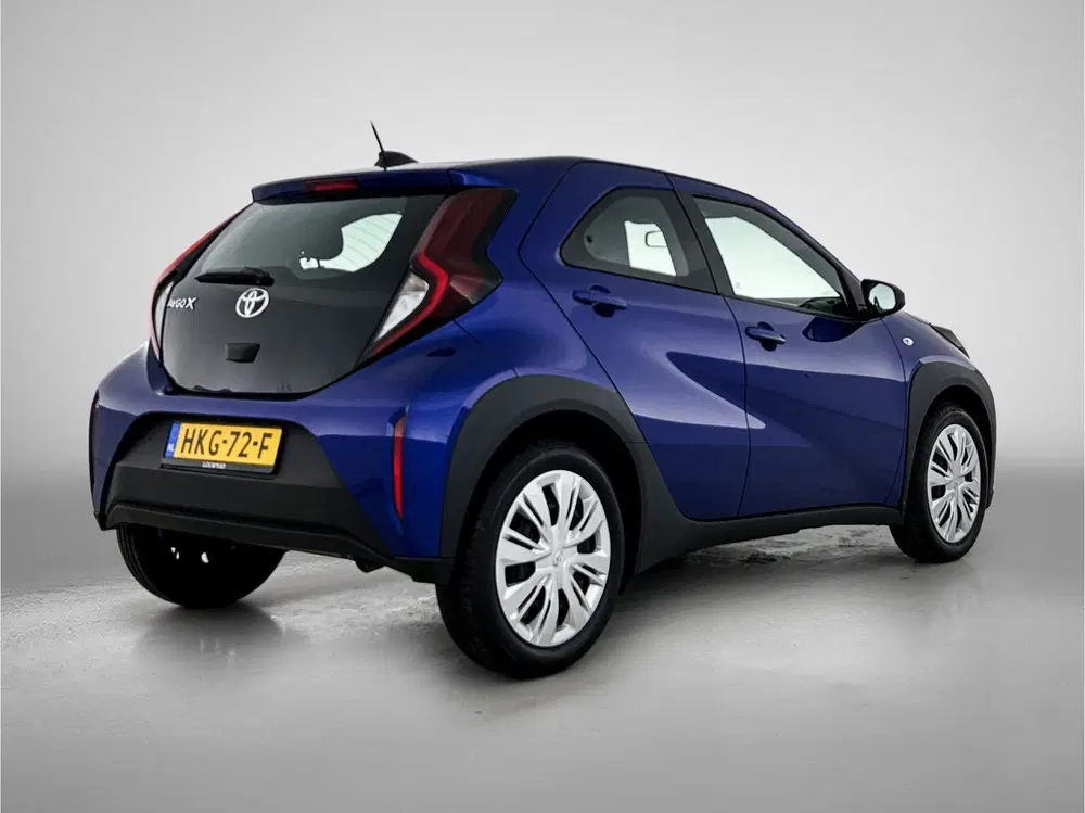 Toyota Aygo X 1.0 VVT-i MT Play uit 2025, foto 2
