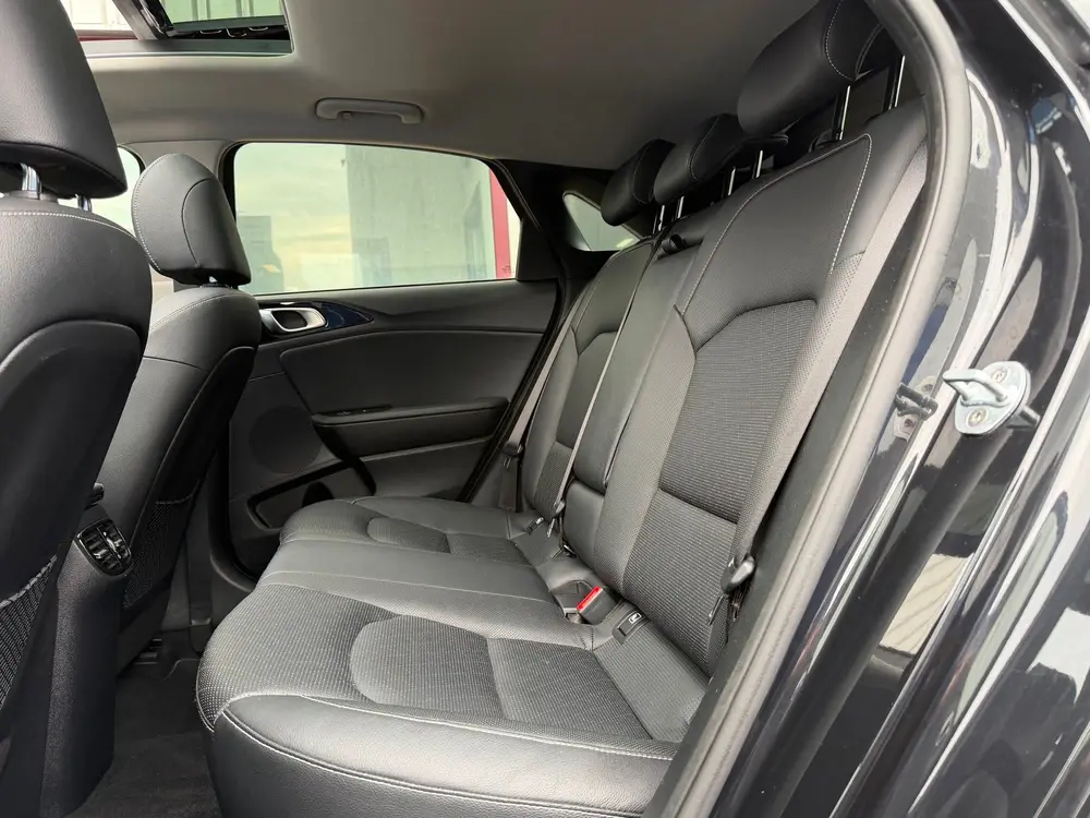 Kia Ceed 1.4 T-GDi ExecutiveLine|2e Eigenaar|Leder|Stoelvw|S uit 2019, foto 11