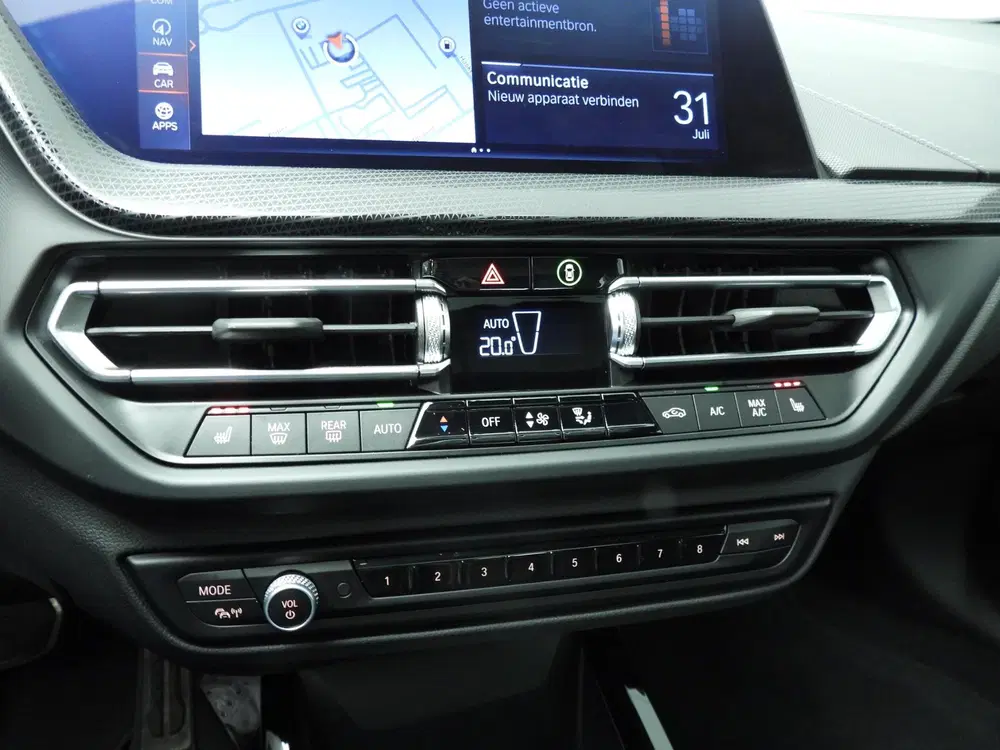 BMW 2-serie Gran Coupe 218i uit 2024, foto 14