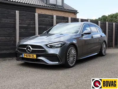 Mercedes-Benz C-Klasse 180 AMG Line multispaak velgen uit 2022