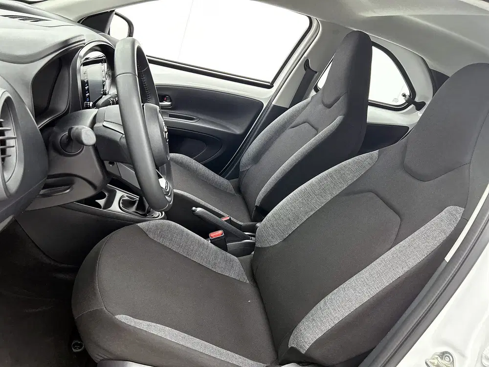 Toyota Aygo X 1.0 VVT-i MT Play uit 2023, foto 17