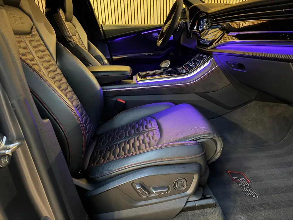 Audi RS Q8 4.0 TFSI Quattro uit 2020, foto 10