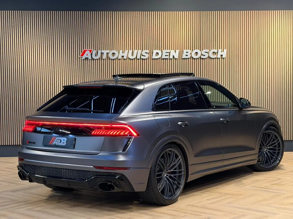 Audi RS Q8 4.0 TFSI Quattro uit 2020, foto 2