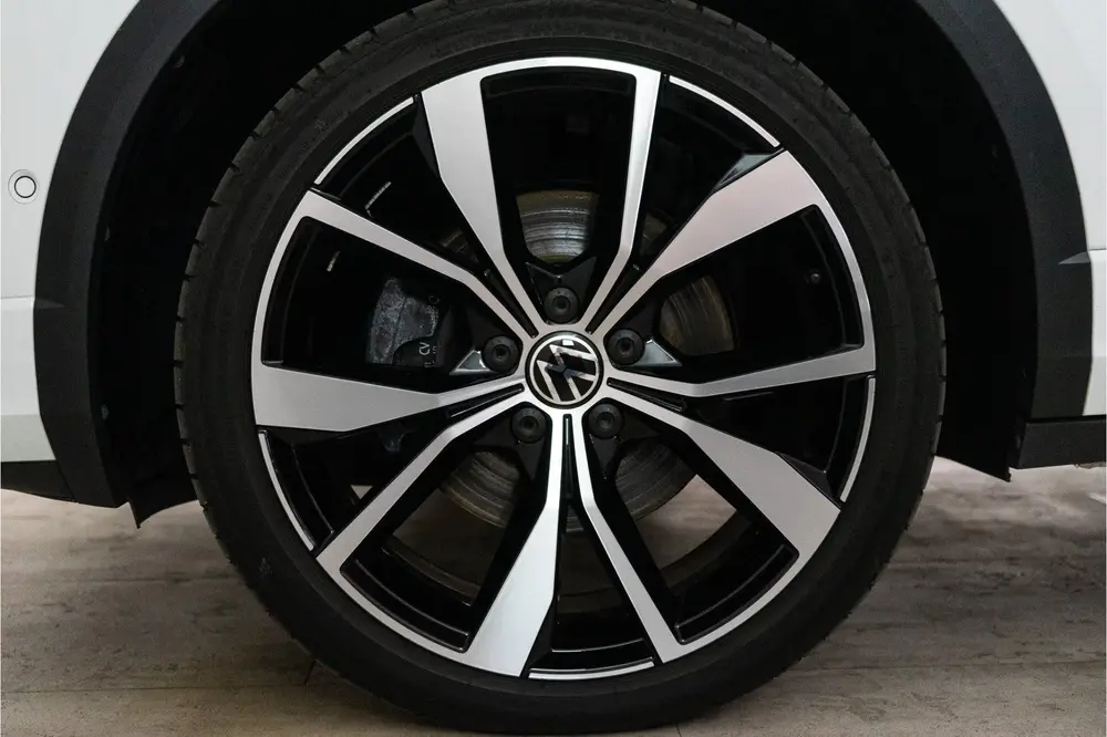 Volkswagen T-Roc 1.5 TSI 2x R-Line 150PK | Pano | Camera | I uit 2022, foto 16