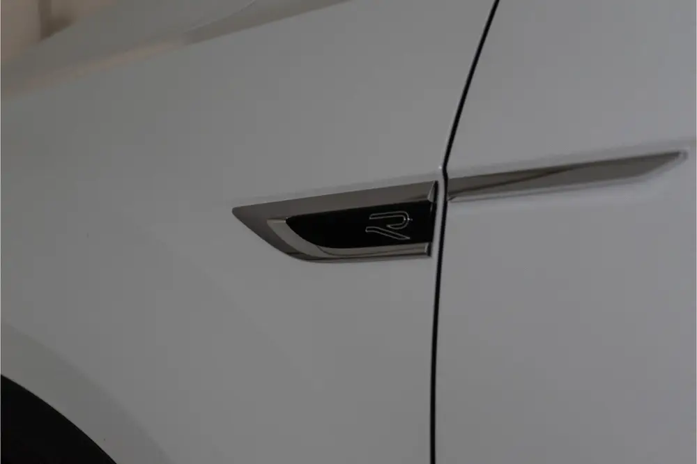 Volkswagen T-Roc 1.5 TSI 2x R-Line 150PK | Pano | Camera | I uit 2022, foto 17