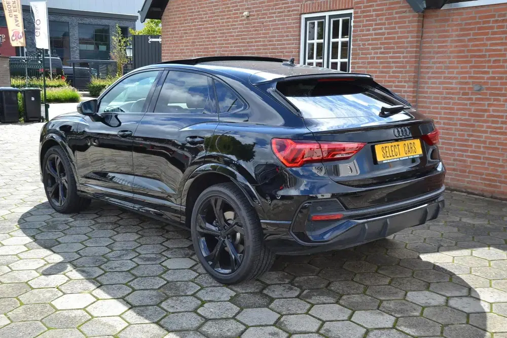 Audi Q3 45 TFSI Quattro S Edition One uit 2020, foto 3