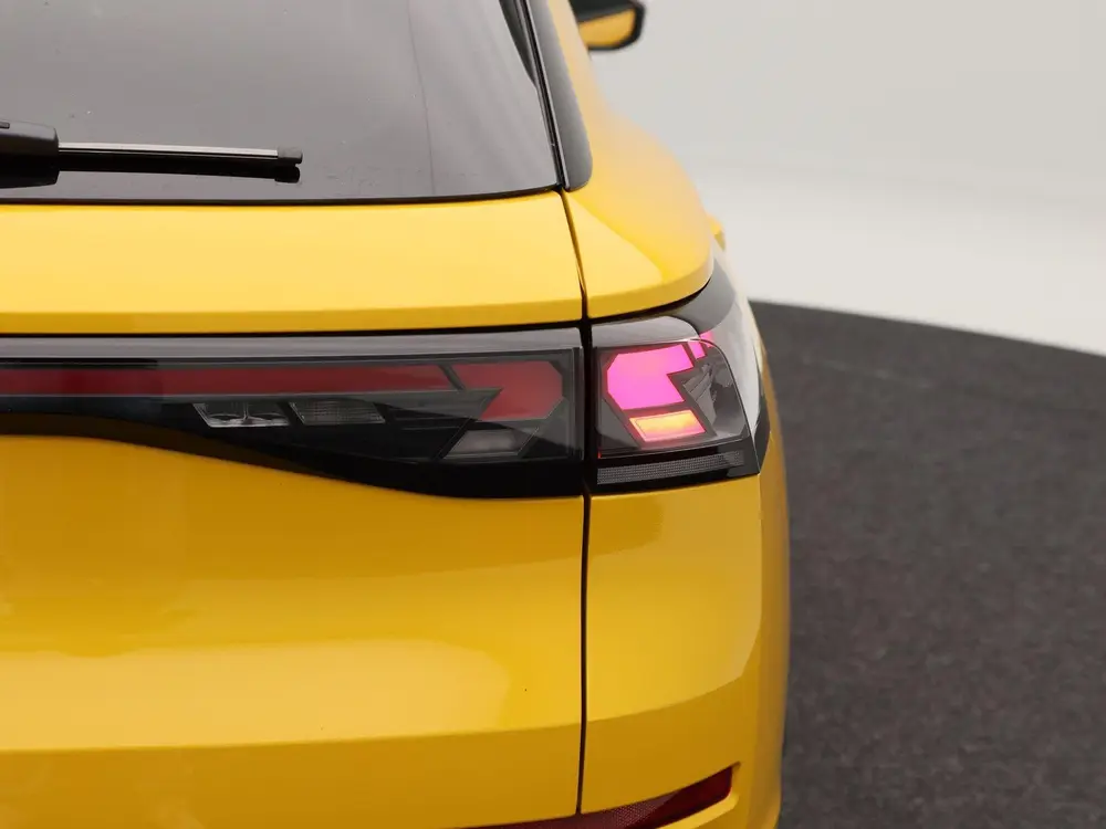 Volkswagen T-Roc R-Line First Edition 1.5 eTSI 150 PK | Trek uit 2026, foto 13