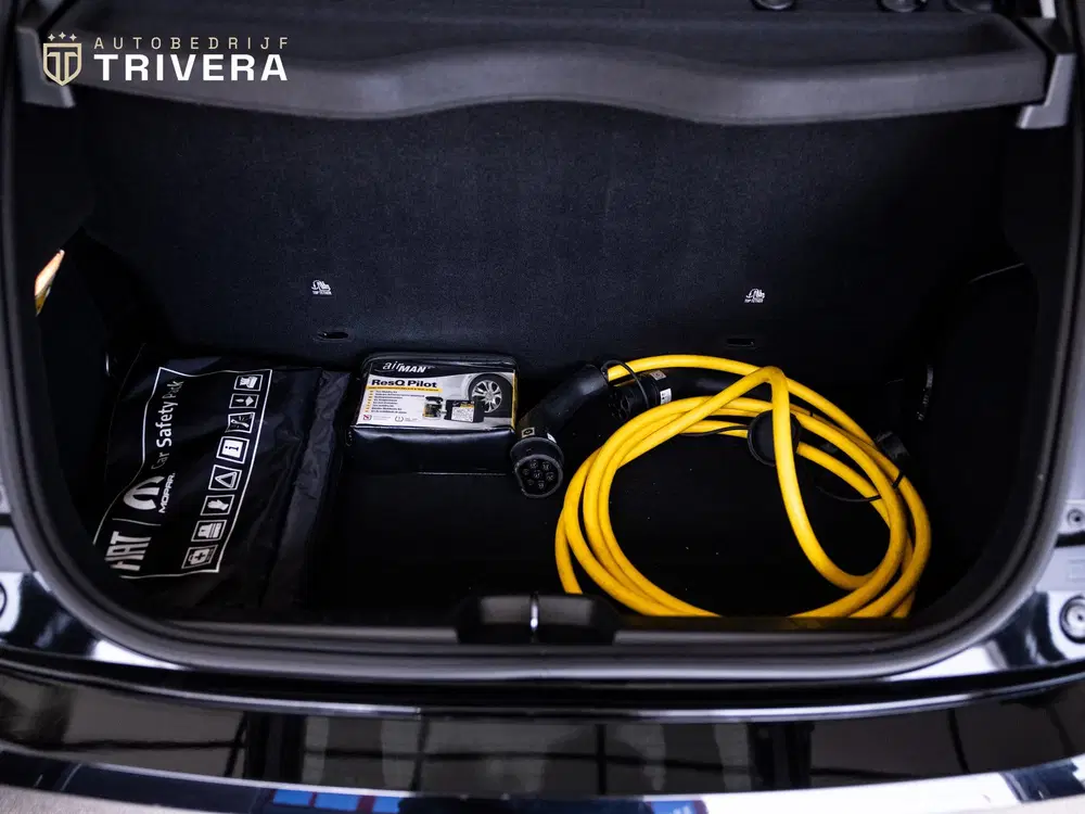 Fiat 500e 42 kWh Icon l SoH 95% l AUT l NAV l CLIMAT uit 2023, foto 16