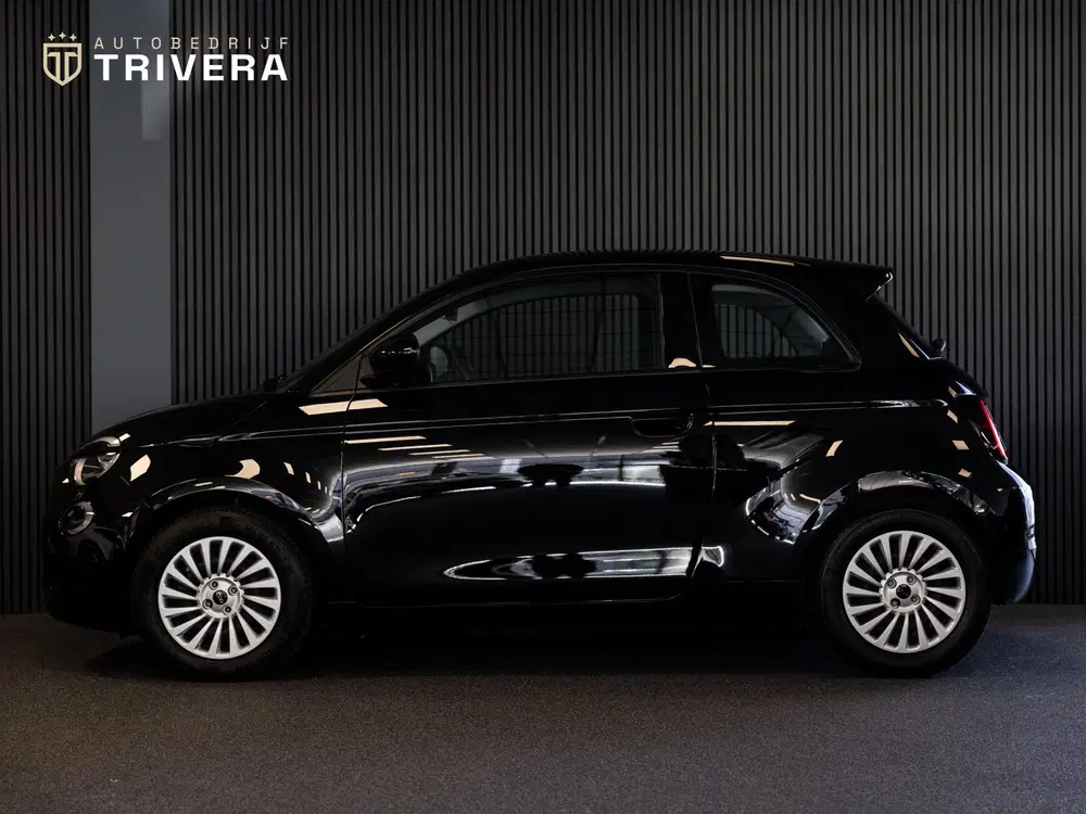 Fiat 500e 42 kWh Icon l SoH 95% l AUT l NAV l CLIMAT uit 2023, foto 2
