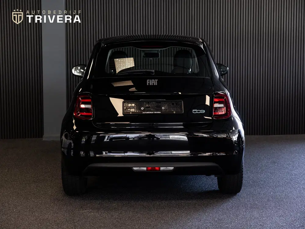 Fiat 500e 42 kWh Icon l SoH 95% l AUT l NAV l CLIMAT uit 2023, foto 4
