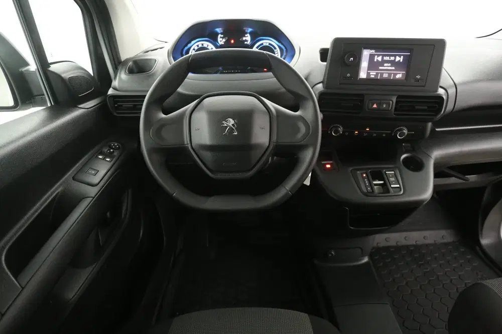 Peugeot Partner 136pk 50 kWh uit 2022, foto 2