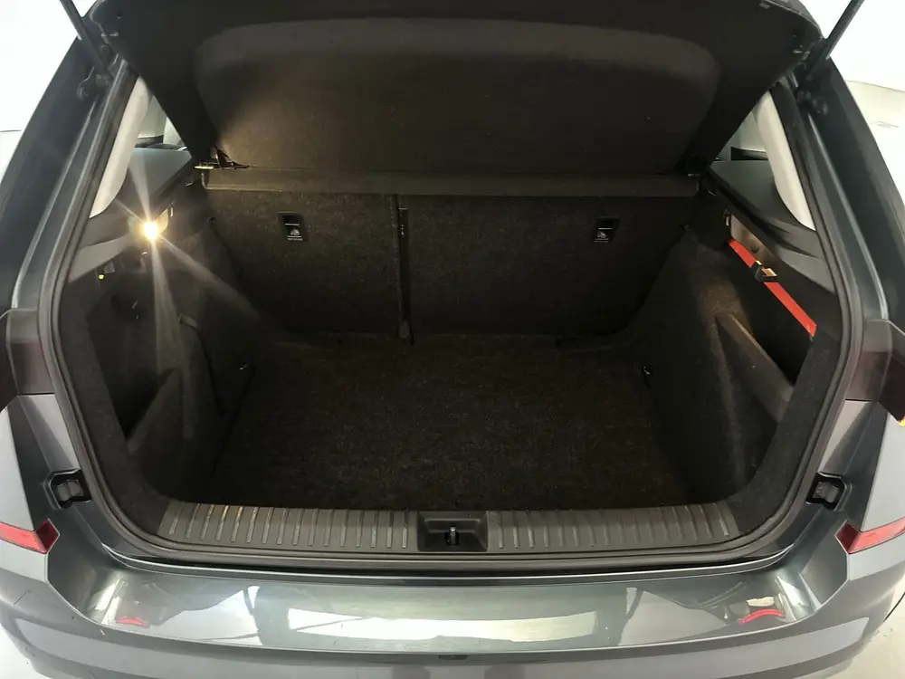 Skoda Kamiq 1.0 TSI 116pk DSG Business Edition Stoelve uit 2020, foto 11