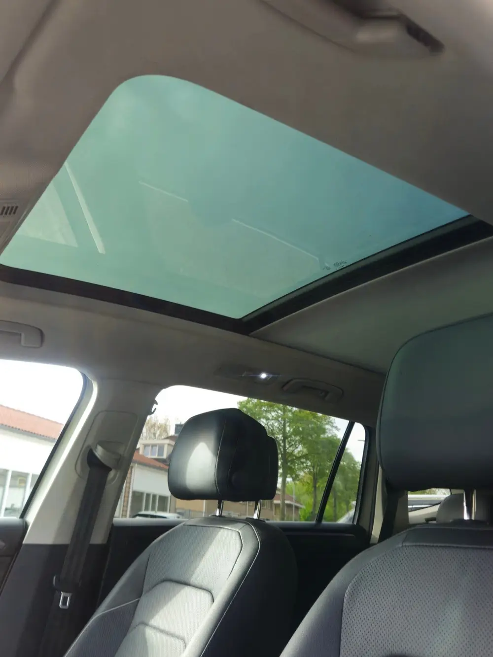 Volkswagen Tiguan Allspace 1.5 TSI Life Business uit 2023, foto 12