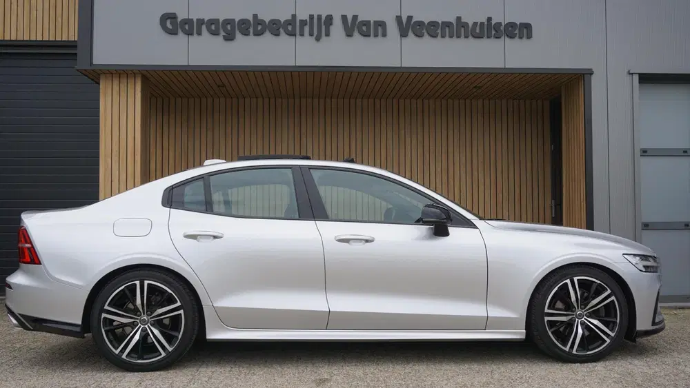 Volvo S60 2.0 163pk B3 R-Design & Style-Pack Pano.Da uit 2021, foto 3