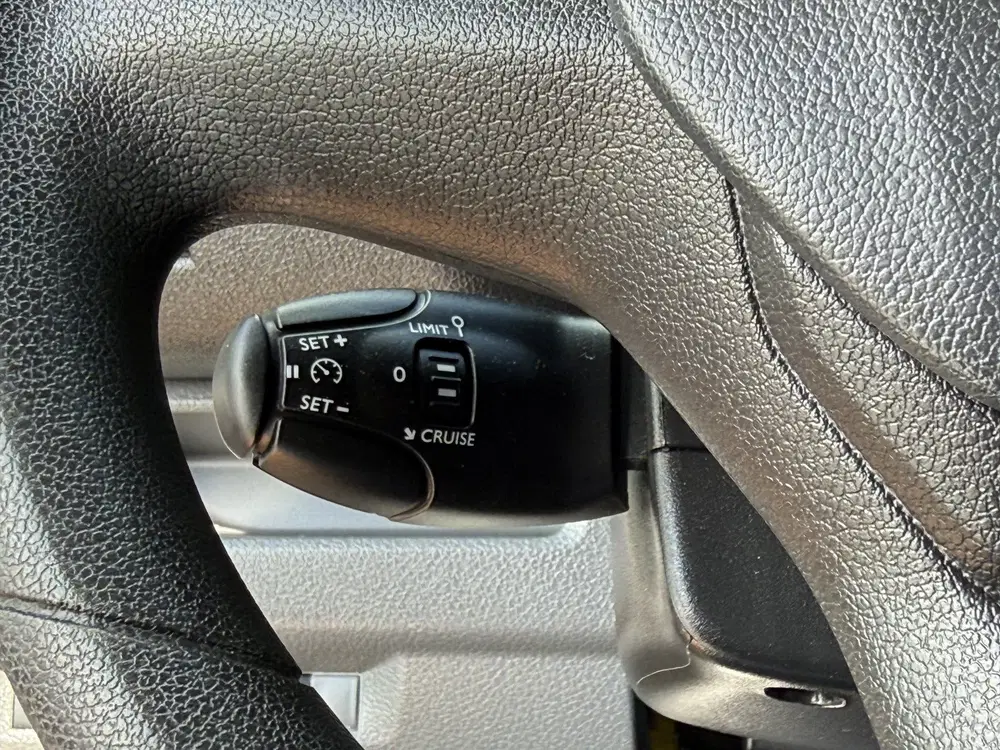 Peugeot Expert 1.5 BlueHDI 100 PK uit 2021, foto 13