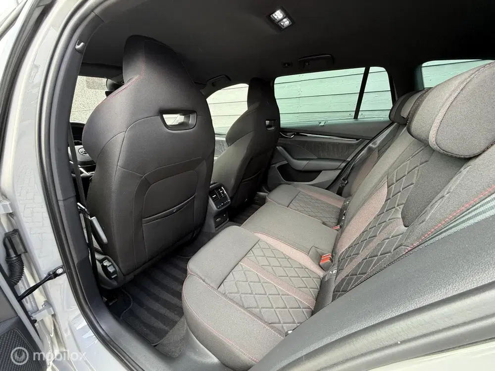 Skoda Octavia 2.0 TSI RS 245 Viritual uit 2021, foto 12