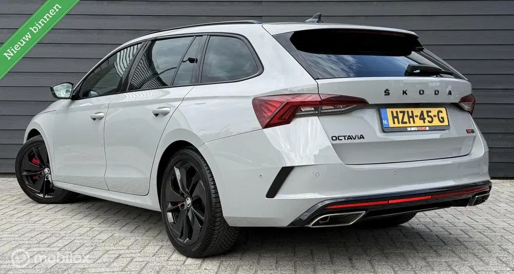 Skoda Octavia 2.0 TSI RS 245 Viritual uit 2021, foto 2