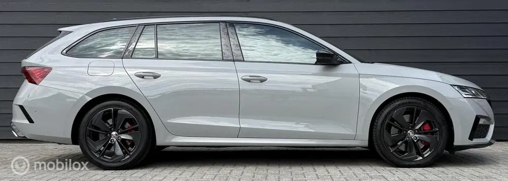 Skoda Octavia 2.0 TSI RS 245 Viritual uit 2021, foto 4