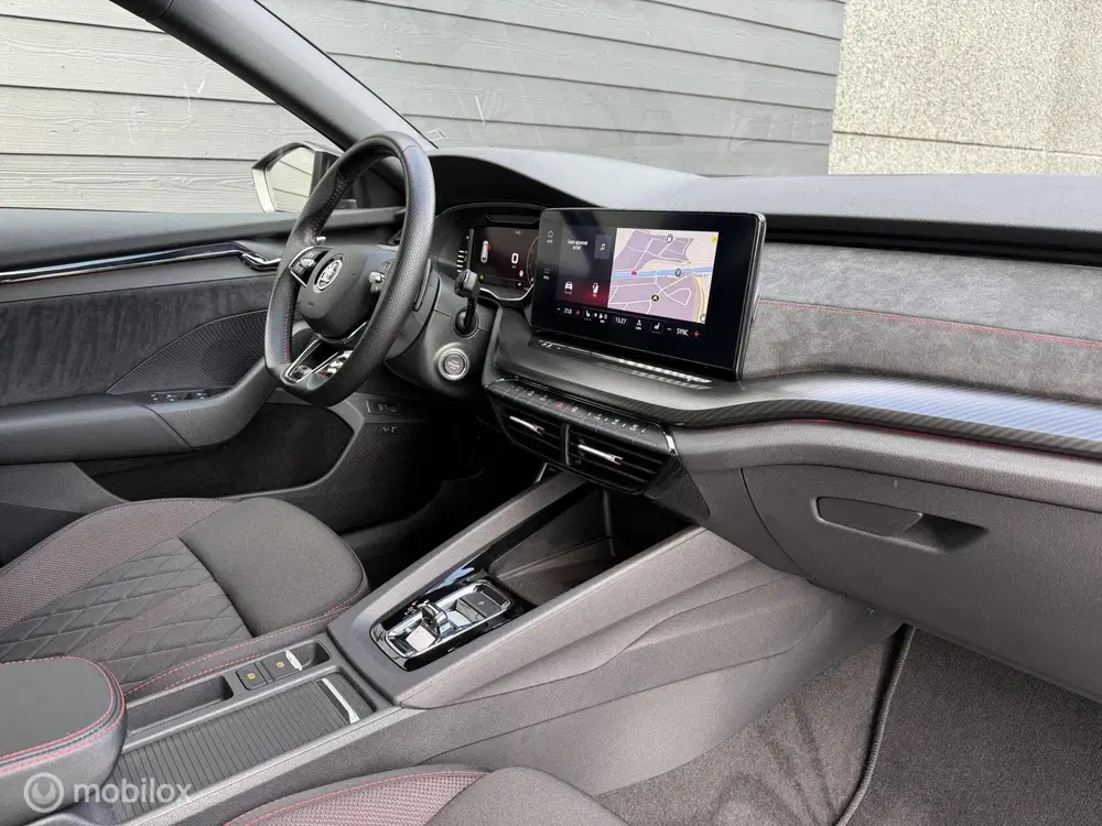 Skoda Octavia 2.0 TSI RS 245 Viritual uit 2021, foto 7