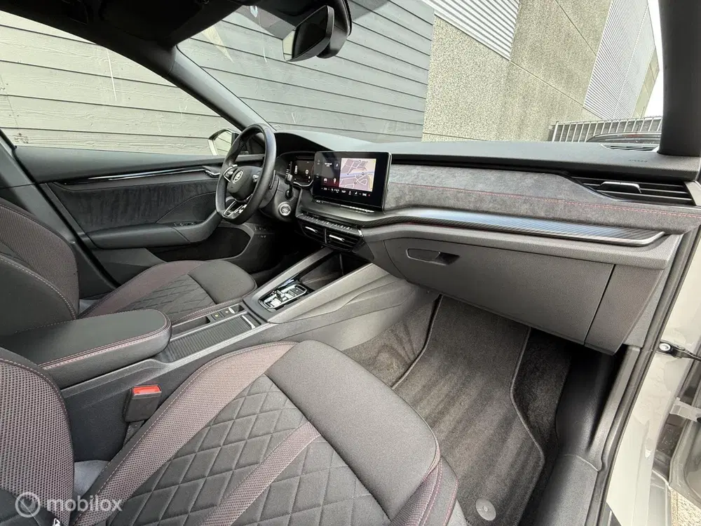 Skoda Octavia 2.0 TSI RS 245 Viritual uit 2021, foto 8