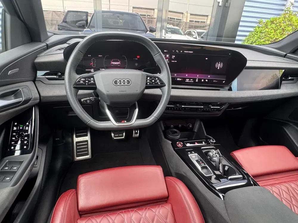 Audi Q6 e-tron SQ6 quattro 100 kWh PANO uit 2024, foto 15