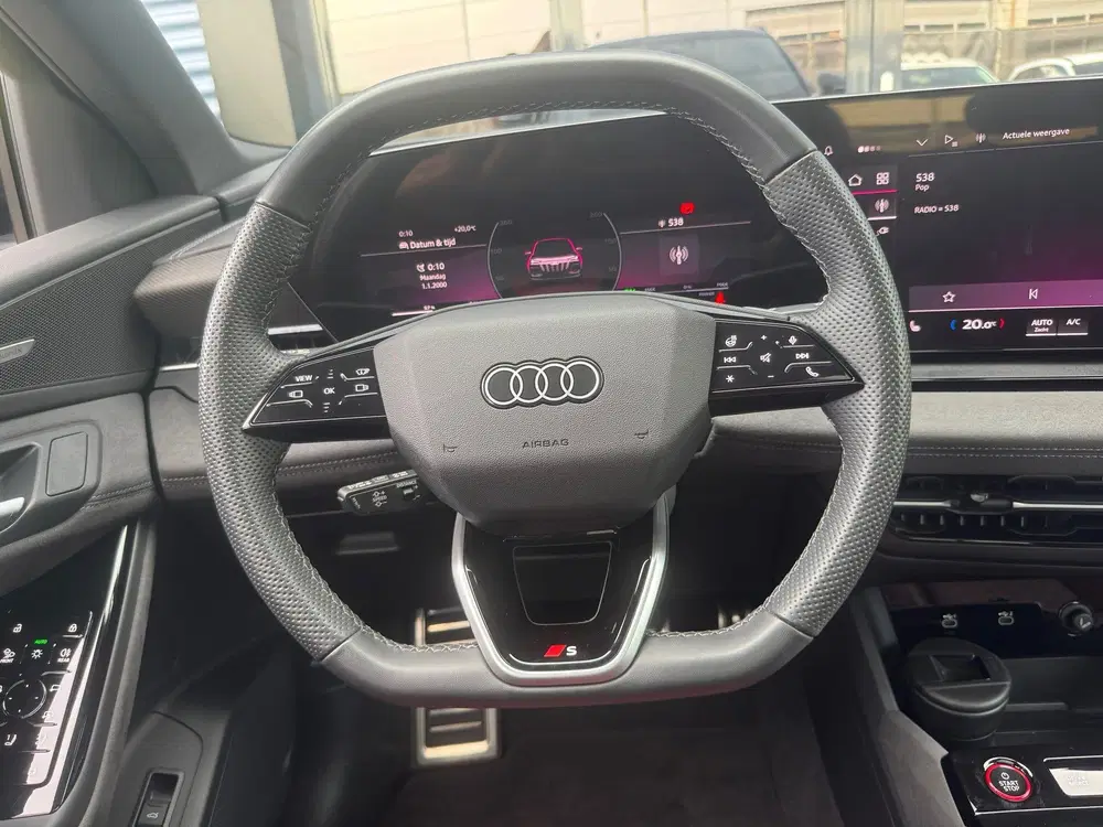 Audi Q6 e-tron SQ6 quattro 100 kWh PANO uit 2024, foto 16