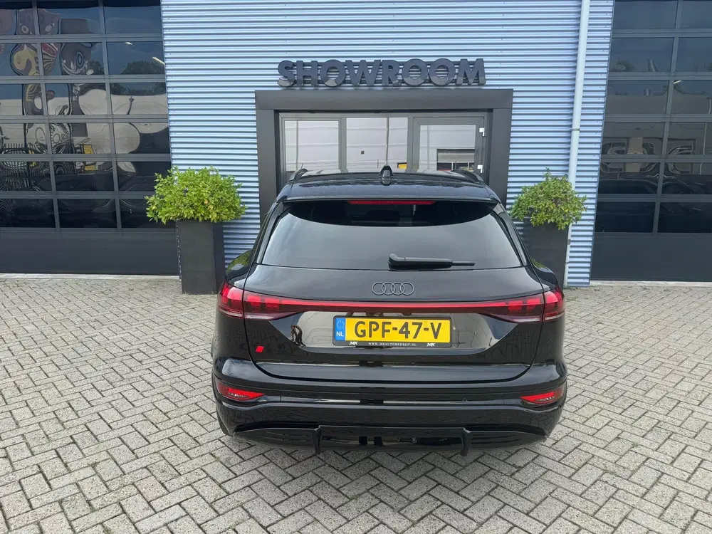Audi Q6 e-tron SQ6 quattro 100 kWh PANO uit 2024, foto 6
