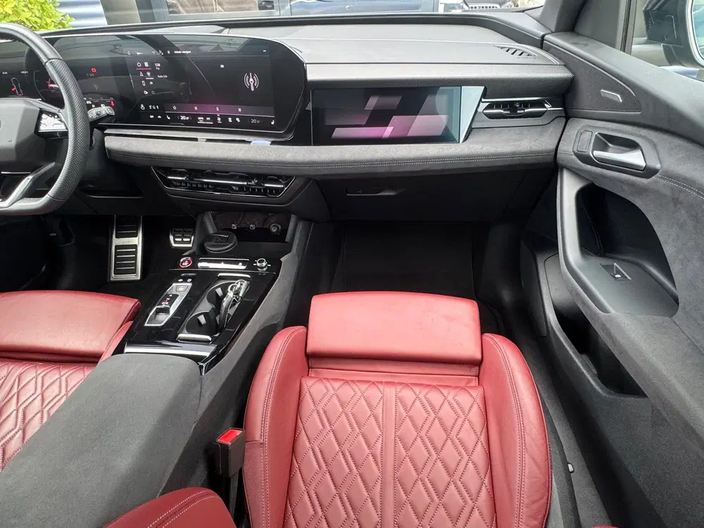 Audi Q6 e-tron SQ6 quattro 100 kWh PANO uit 2024, foto 9
