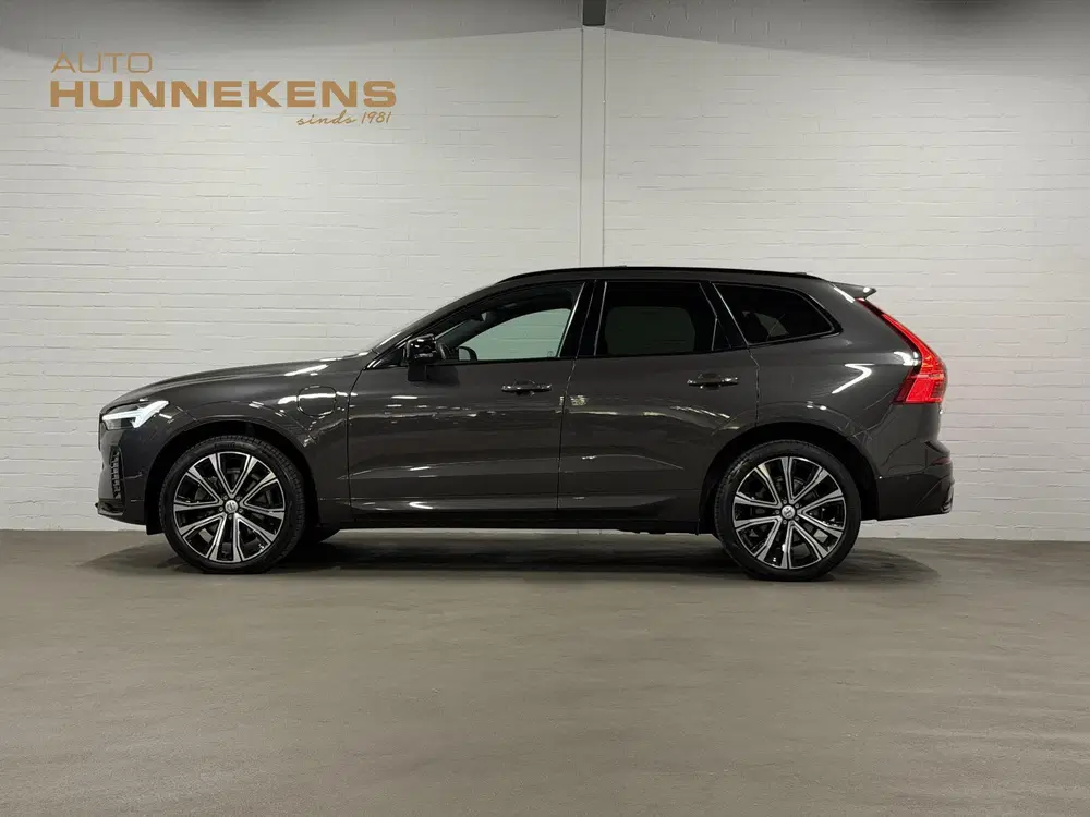Volvo XC60 2.0 T6 Plug-in hybrid AWD Plus Dark Long R uit 2022, foto 7